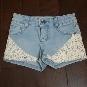 🌻 Lace Detail Short